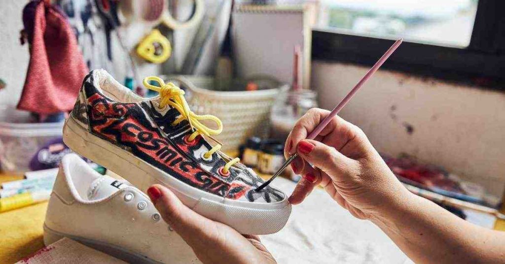 Can you use normal acrylic paint on shoes