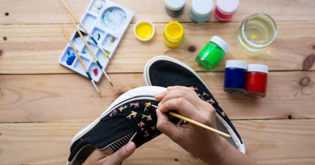 How to paint fabric shoes with acrylic paint