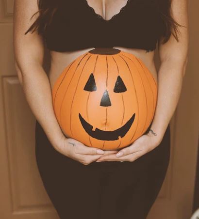pregnant belly painting ideas pumpkin