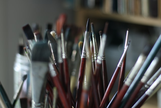 How to store acrylic paint brushes