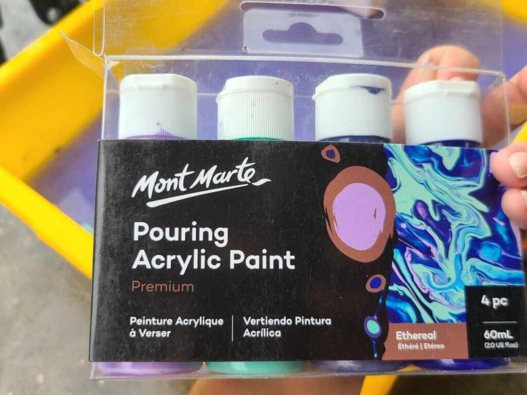 Can I use acrylic paint to hydro-dip