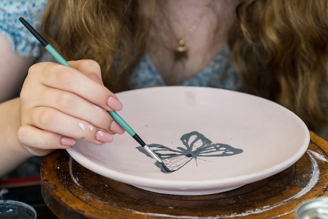 How do you paint porcelain ceramics