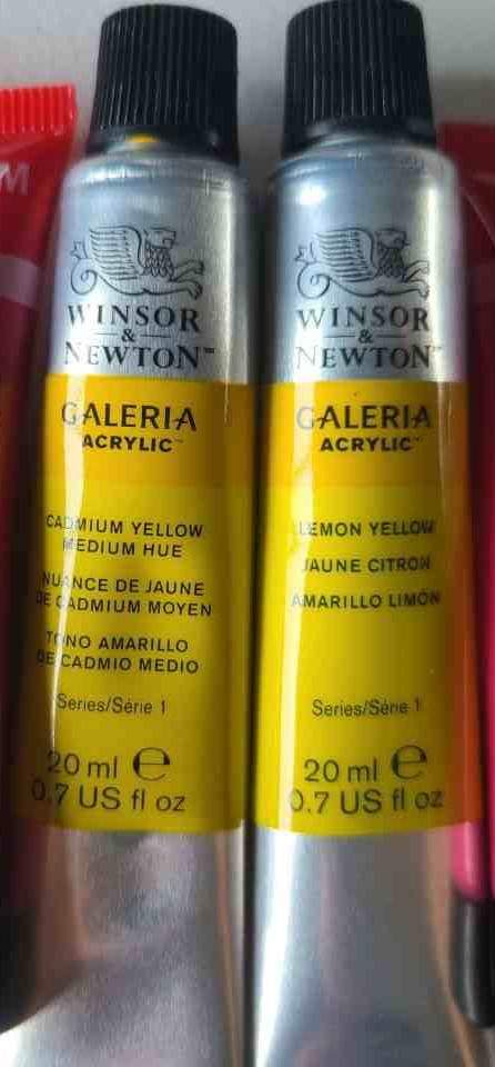 basic yellow acrylic paint colors to have