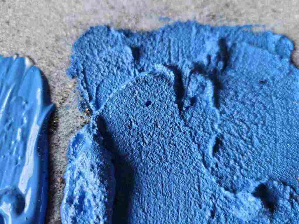How to Make Acrylic Paint Thicker With sand